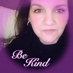 Meet your Posher, Nena